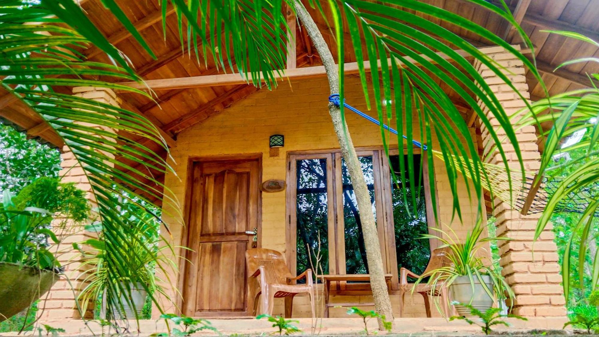 Lotus Eco Villa シギリヤ エクステリア 写真